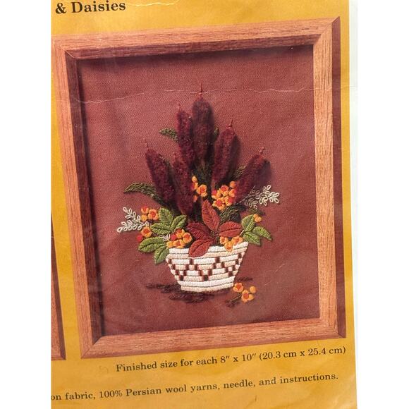 NEW Creative Circle Vintage Stitchery Kit 1984 Cattails & Daisies Two 8x10 Pics - Picture 3 of 6